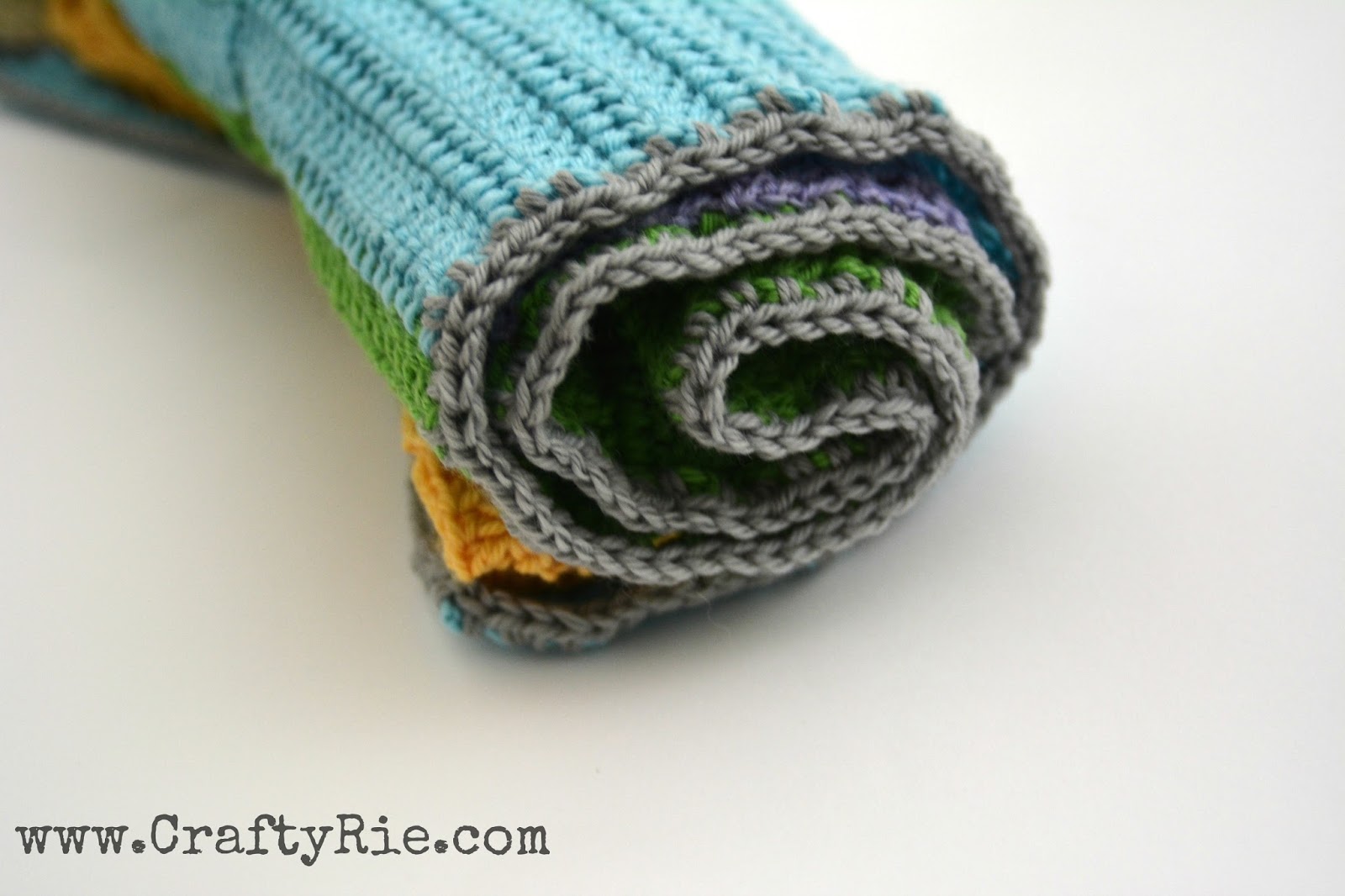 CraftyRie A blanket fit for a princess!