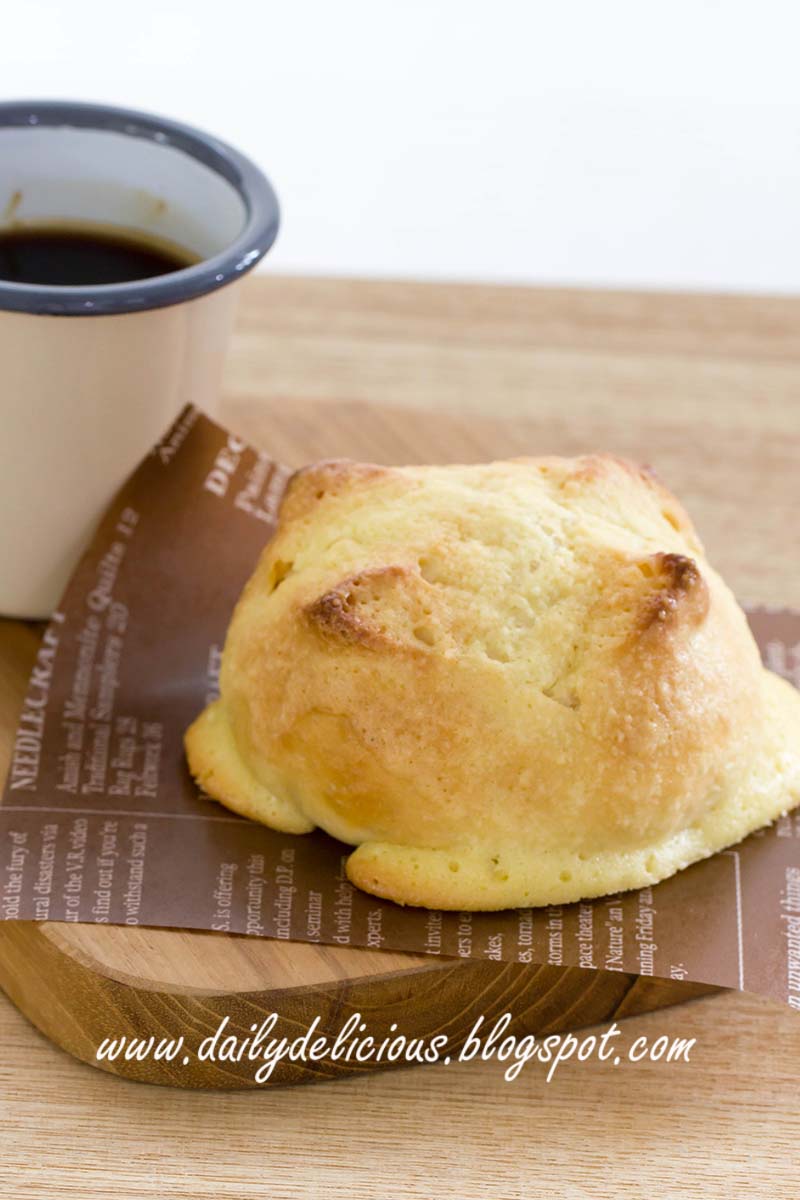 dailydelicious thai Almond Cream Buns Sweet delicious buns