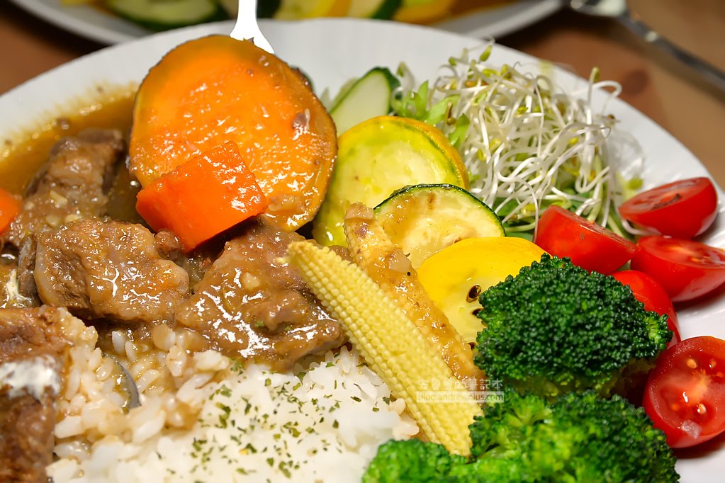東區健康餐盒,咖哩蝦飯,剝殼蝦