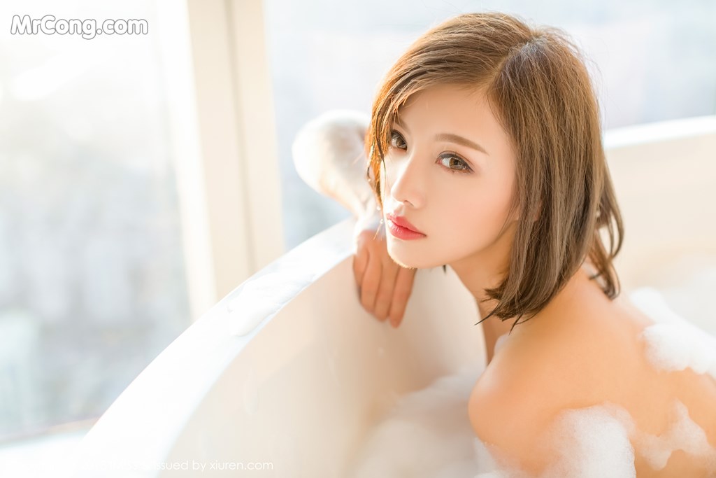 IMISS Vol. 260: Model Yang Chen Chen (杨晨晨 sugar) (36 photos)