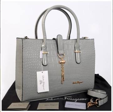 Model Tas Pesta Mewah dan Elegan Terkini Model Tas Pesta Mewah dan Elegan Terkini