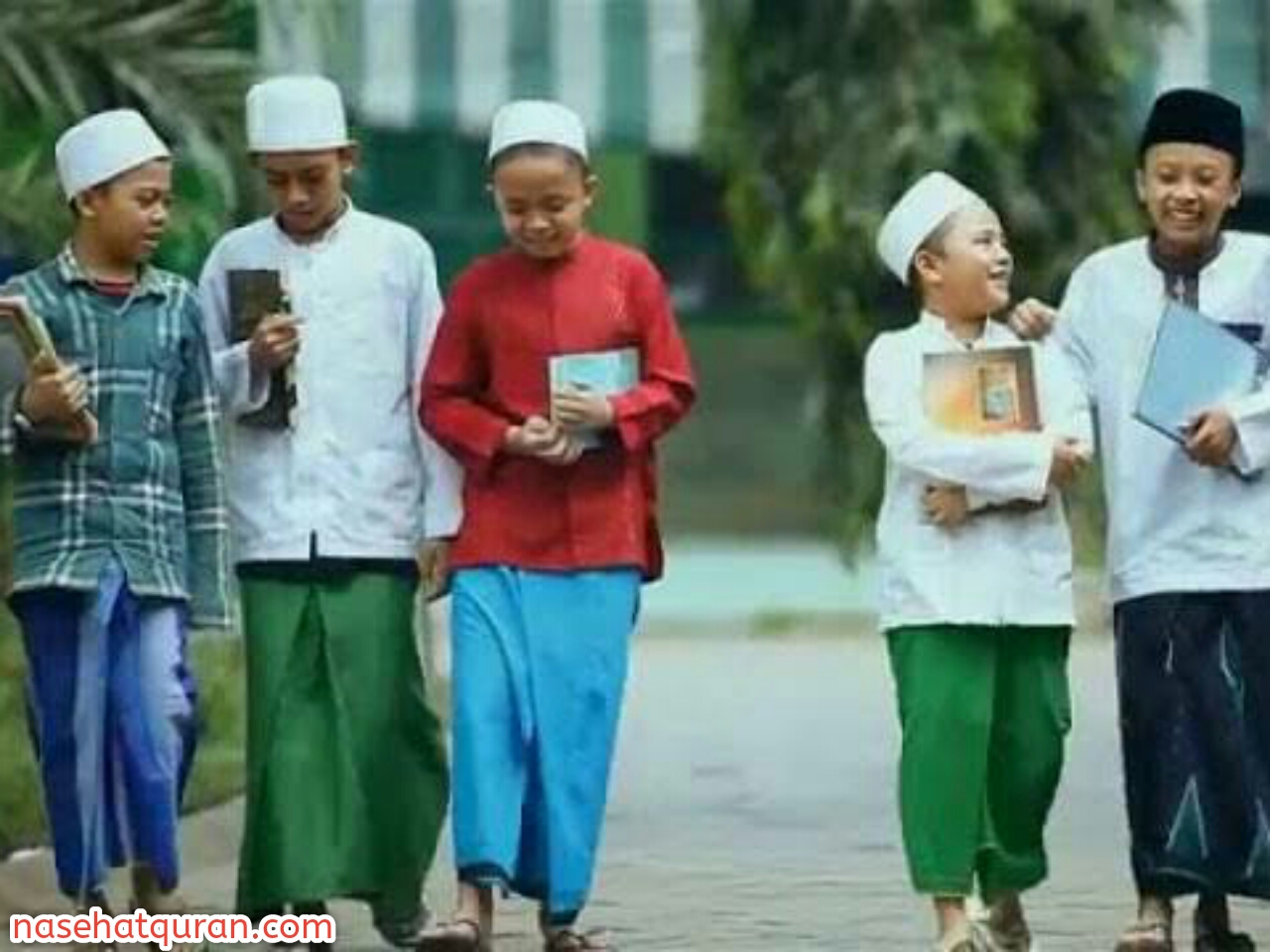 10 Adab Penuntut Ilmu Terhadap Diri Sendiri - Nasehat Quran