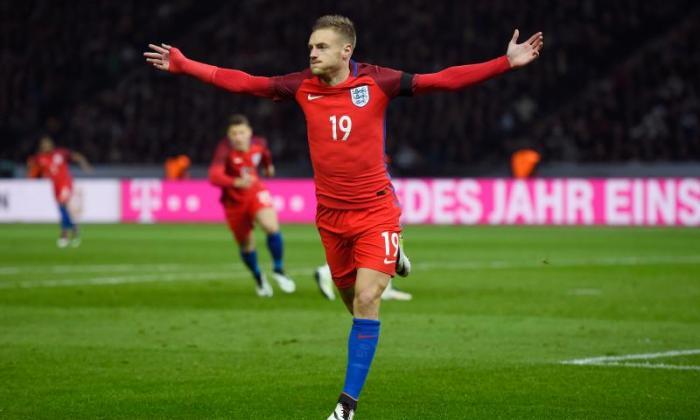 Striker Inggris Jamie Vardy Optimis Tentang Peluang Timnya