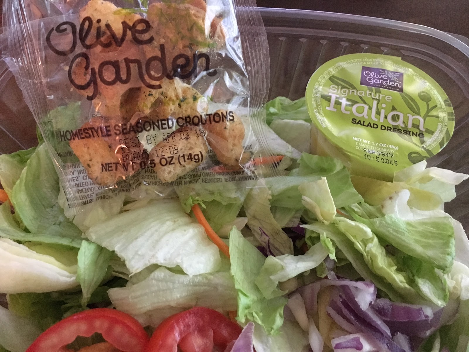 Danielle's Dish: Review: Olive Garden To Go