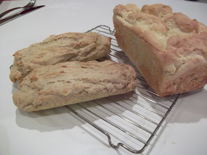 Sorghum French loaf/Classic White bread