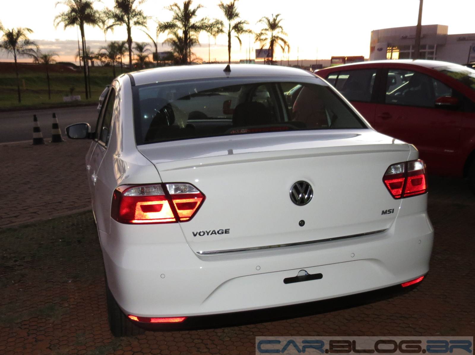 Voyage Highline 2015: fotos, preço, consumo e ... Voyage Highline 2015: fotos, preço, consumo e ...