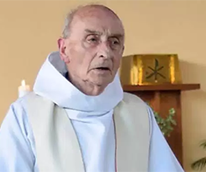 Terroristas do Estado Islâmico filmaram degola de padre francês, diz freira Terroristas do Estado Islâmico filmaram degola de padre francês, diz freira