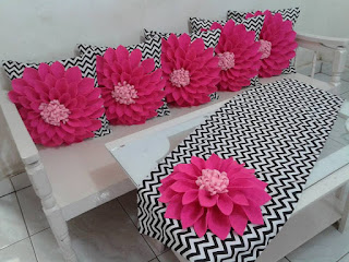 Sarung bantal kursi bunga dahlia