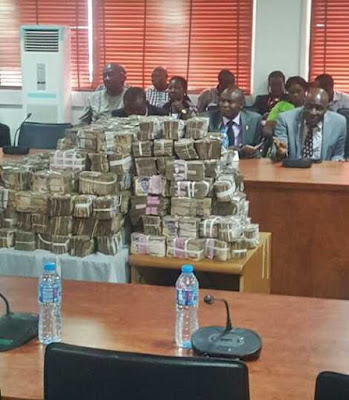 See Bundles of Naira Notes Recovered by Police from INEC Officials Bribed During Rivers Elections 