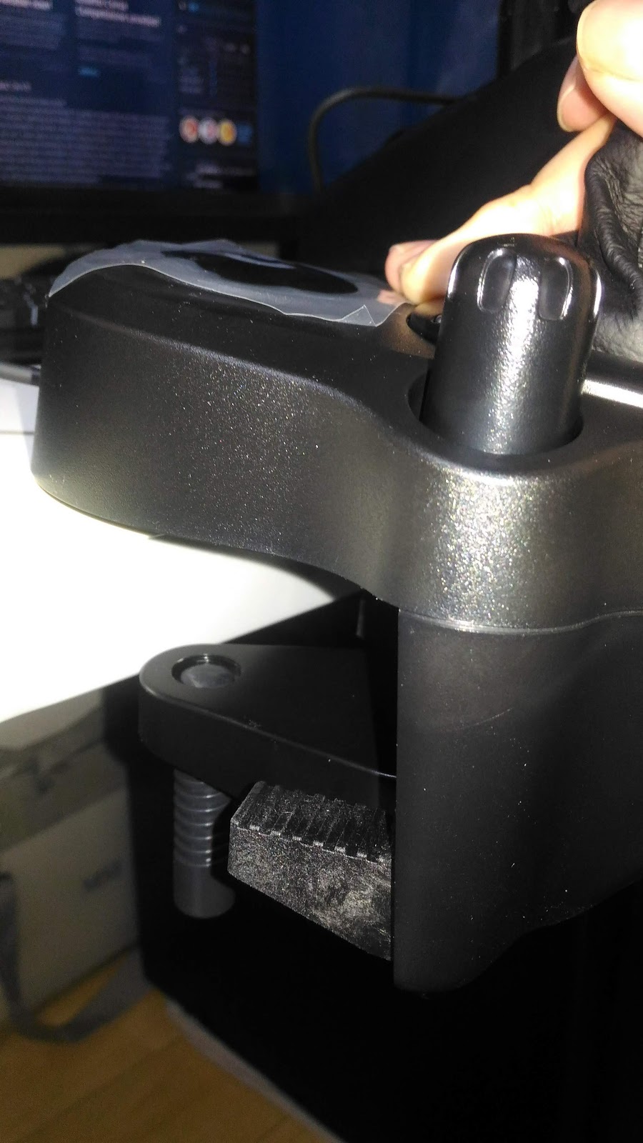 G29用ハンコンスタンド】ホイールスタンドプロ購入