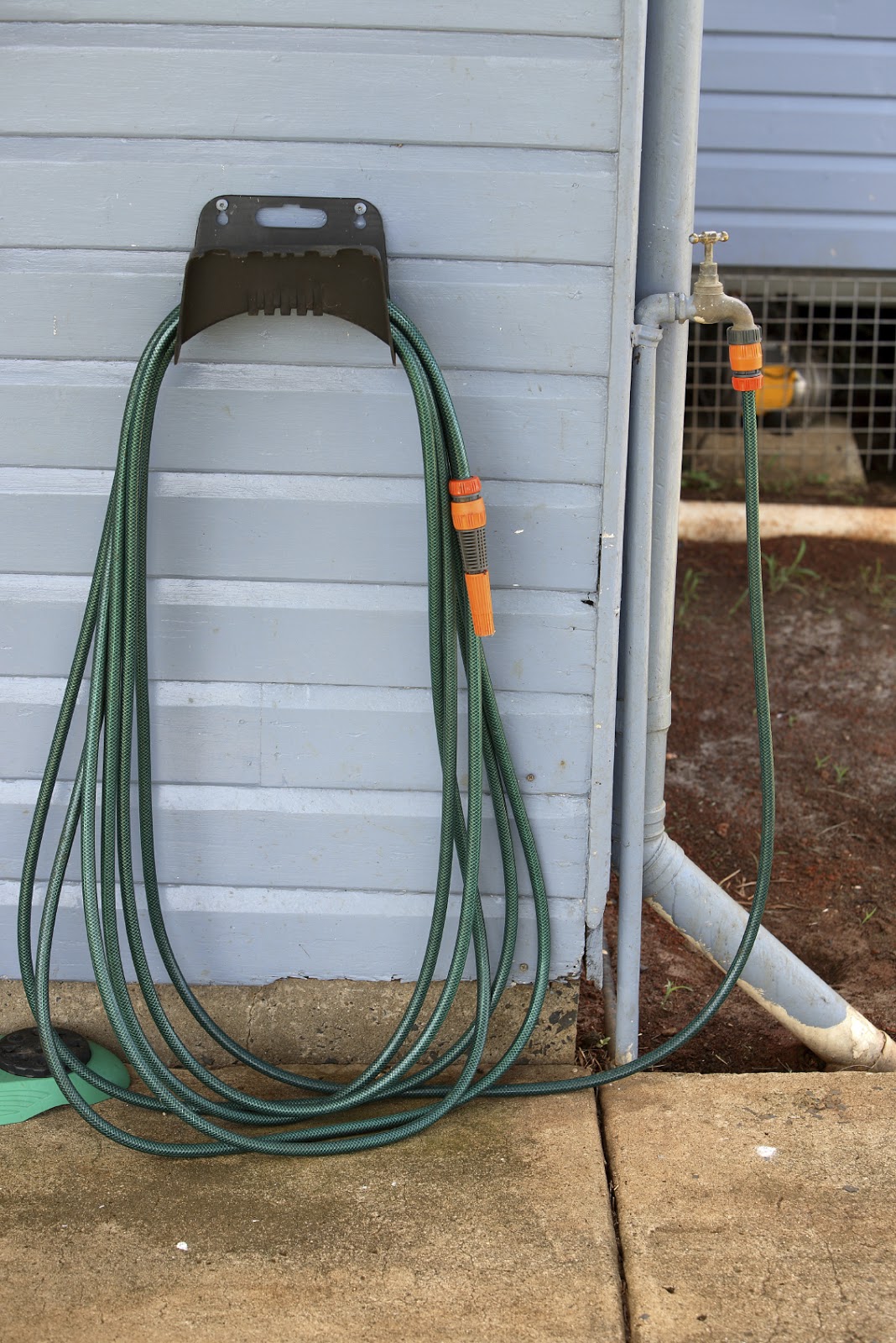 AP Plumbing How to Turn Off Your Hose Bibb