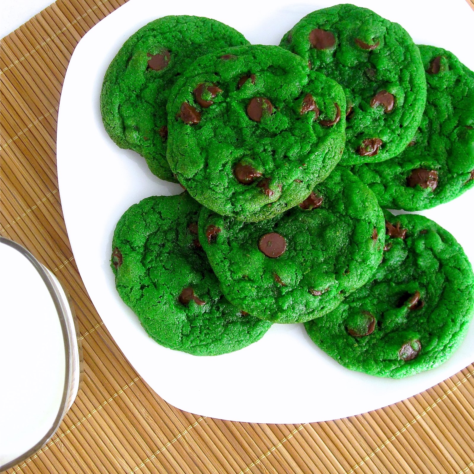 Mint Chocolate Chip Cookies - The Lindsay Ann