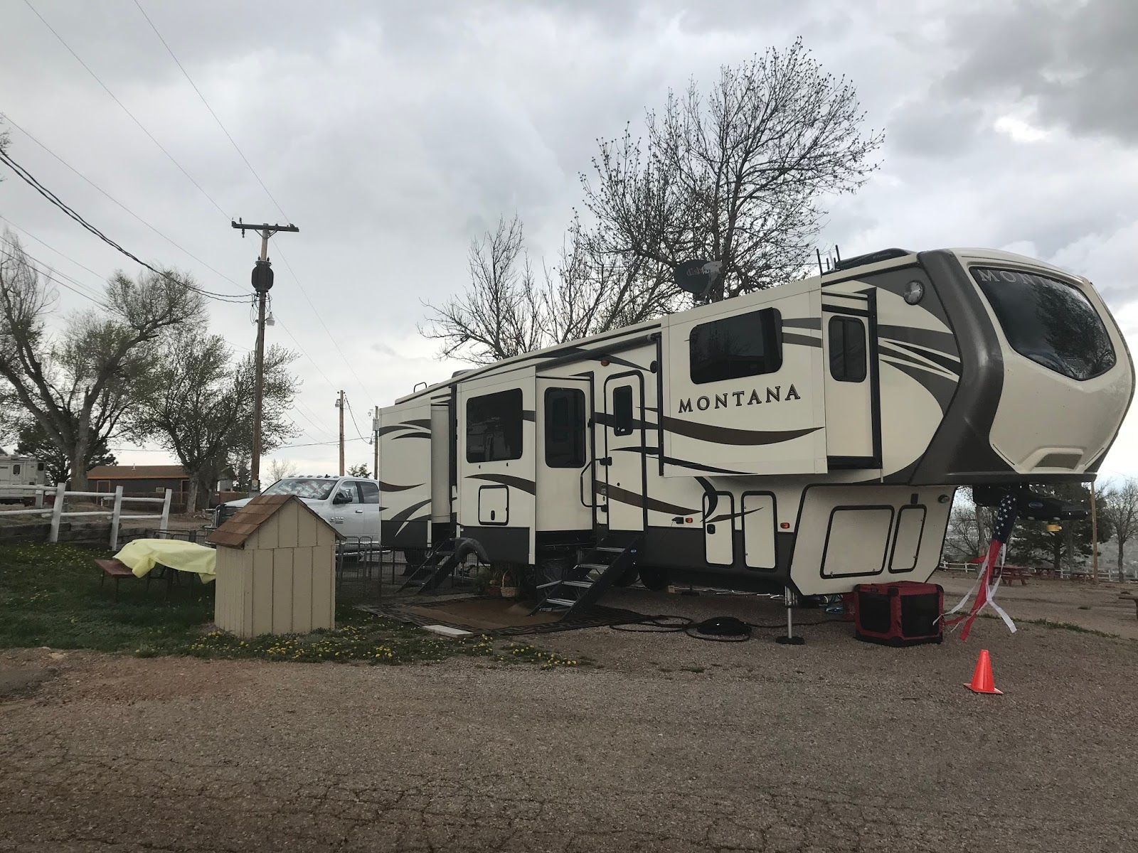 Two Utah Gypsies RVing National Sites in the US Rapid City RV Park