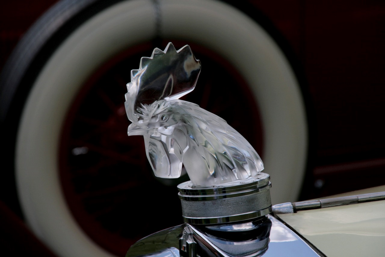 loveisspeed....... Nostalgic Car Hood Ornaments.............