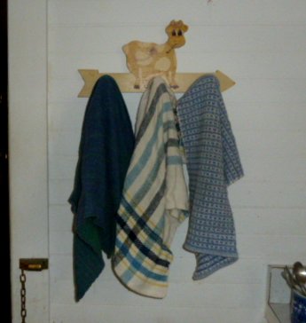 5 Acres & A Dream: So Where Do They Hang Kitchen Towels These Days?