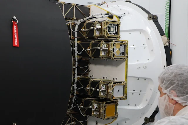 Image Attribute: All CubeSats being installed on the kick stage payload plate inside Electron's fairing & getting ready for final lift-off / Source: RocketLab's Twitter Handle