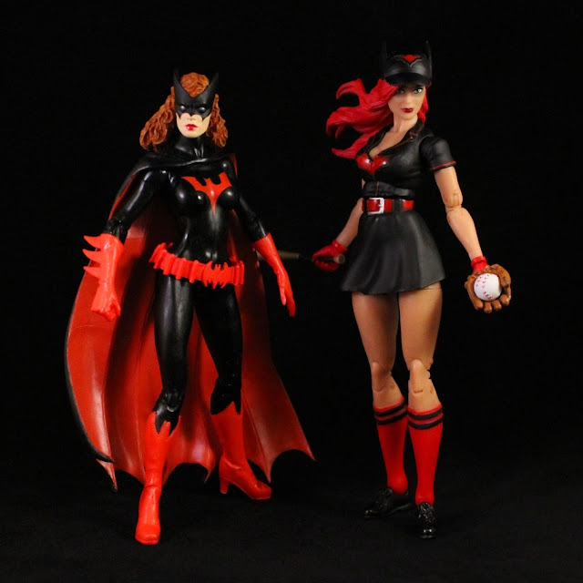 She's Fantastic DC Bombshells BATWOMAN!