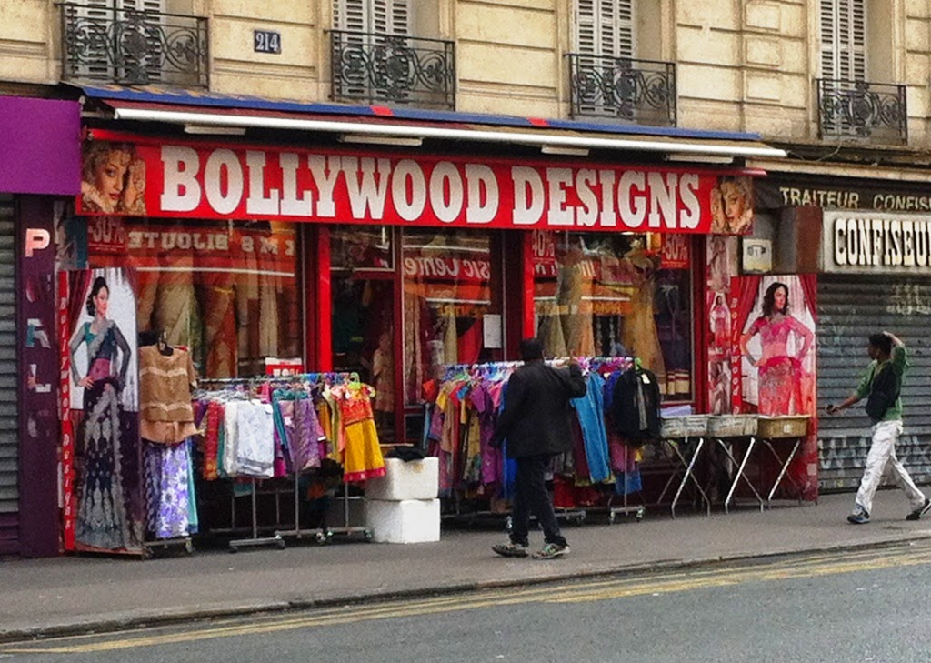 La « rue de la mode pas chère » attire les jeunes Le Parisien