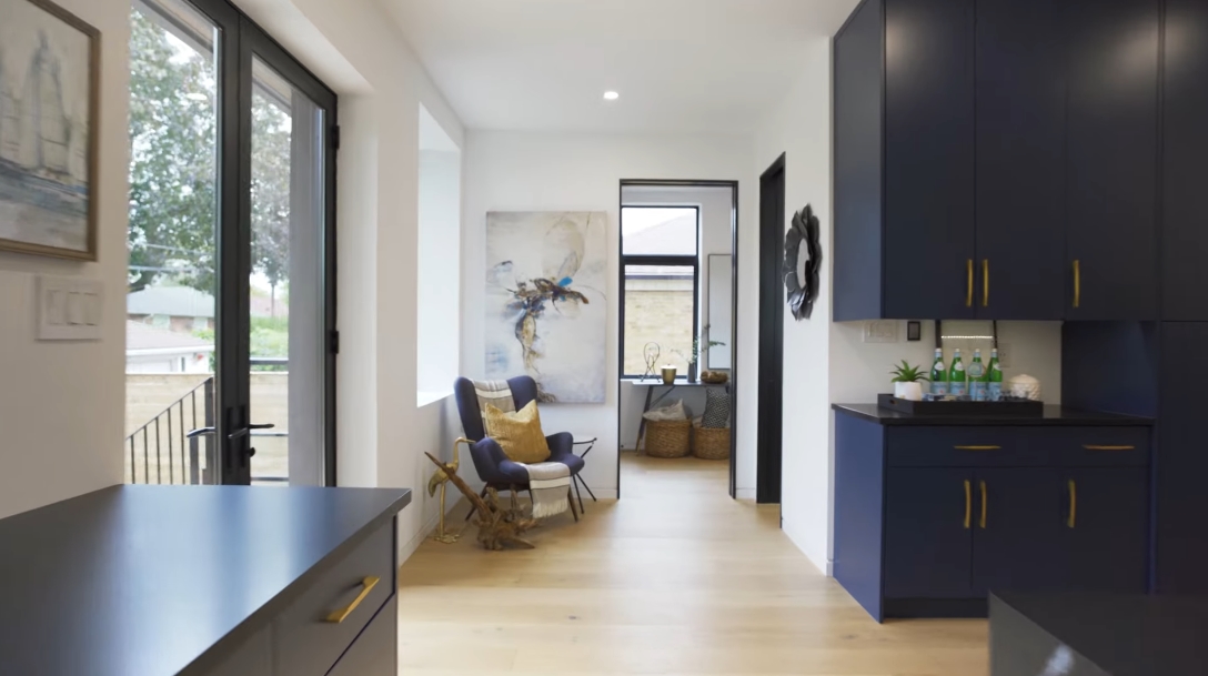 35 Interior Design Photos vs. 4 Velma Dr, Toronto Luxury Home Tour