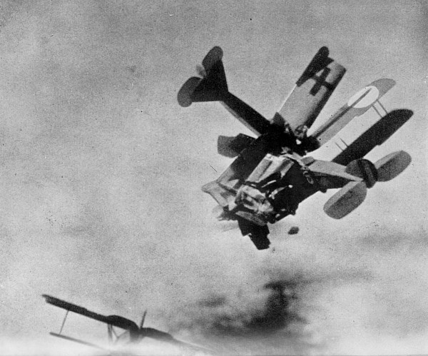 Faked photo of a WWI dogfight, made by suspending models over a background photograph. Death in the Air The War Diary and Photographs of a Flying Corps Pilot, published in 1933, was determined to a fake. Dogfights and other stories of pilots. marchmatron.com Faked photo of a WWI dogfight, made by suspending models over a background photograph. Death in the Air The War Diary and Photographs of a Flying Corps Pilot, published in 1933, was determined to a fake. Dogfights and other stories of pilots. marchmatron.com