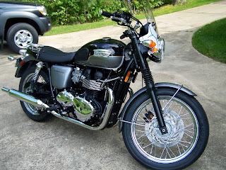 Jim's Motorcycling Adventures: My 2012 Triumph Bonneville T100