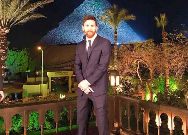 ميسي في مصر ظهر اللاعب الارجنتيني ميسي في زيارة له لدولة مصر ميسي في مصر ظهر اللاعب الارجنتيني ميسي في زيارة له لدولة مصر