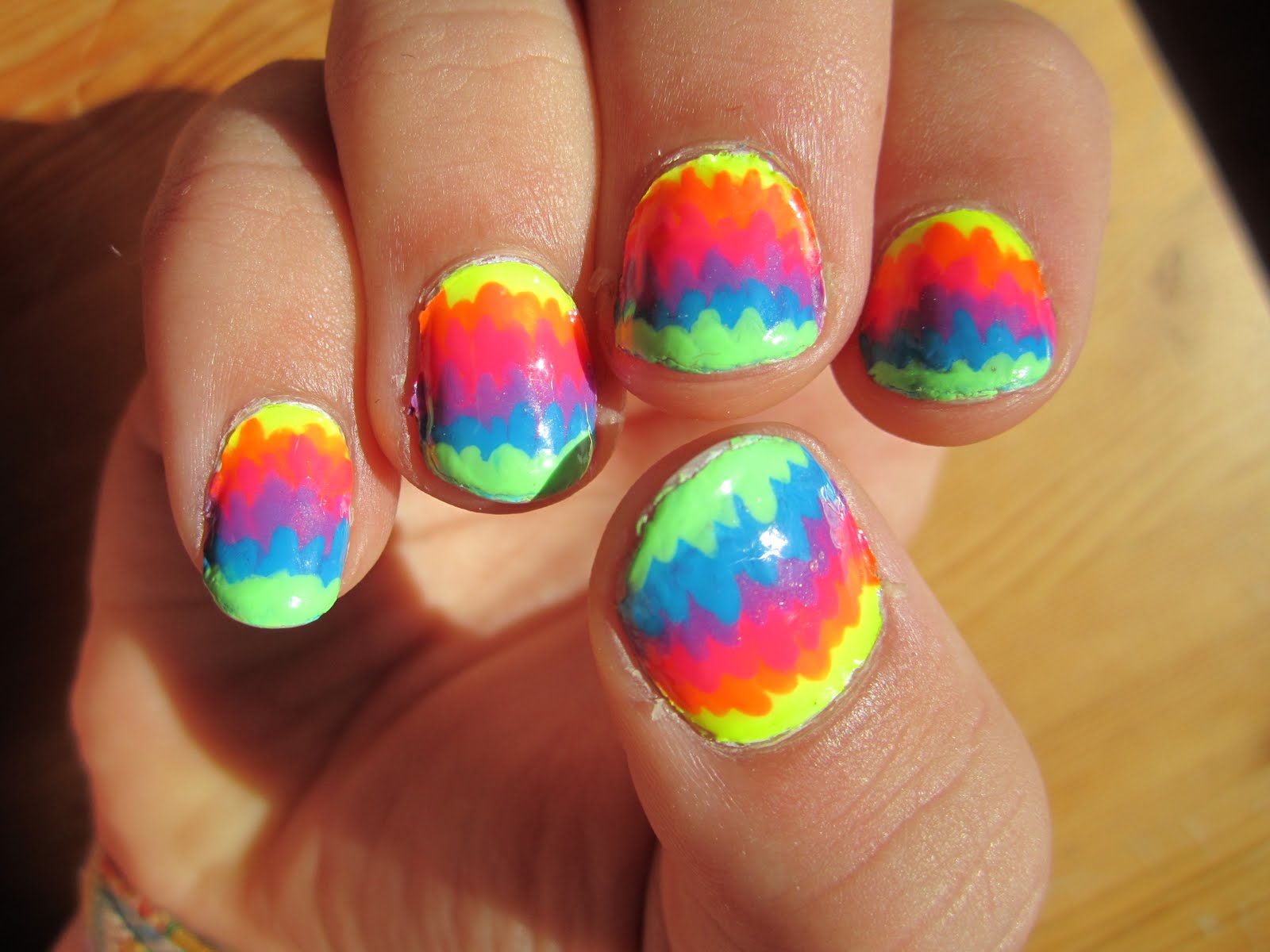 rainbow nail color idea