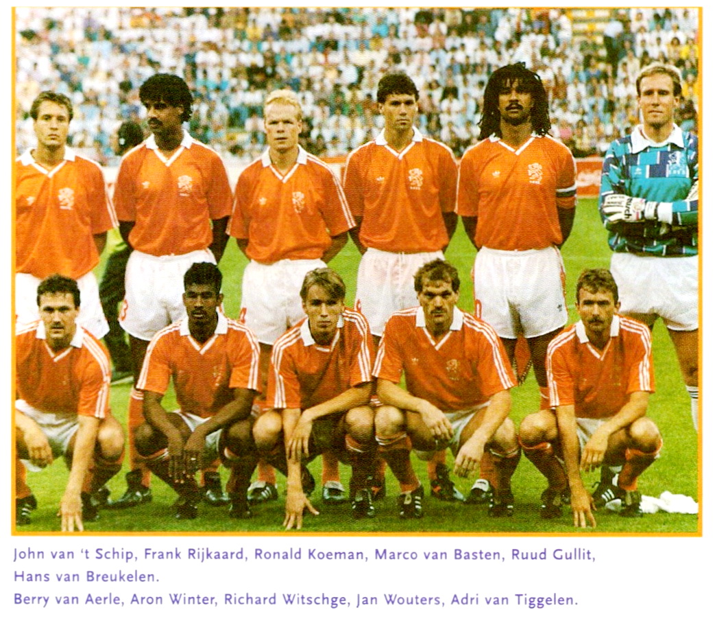 EQUIPOS DE FÚTBOL: SELECCIÓN DE HOLANDA contra Alemania Federal 24/06/1990