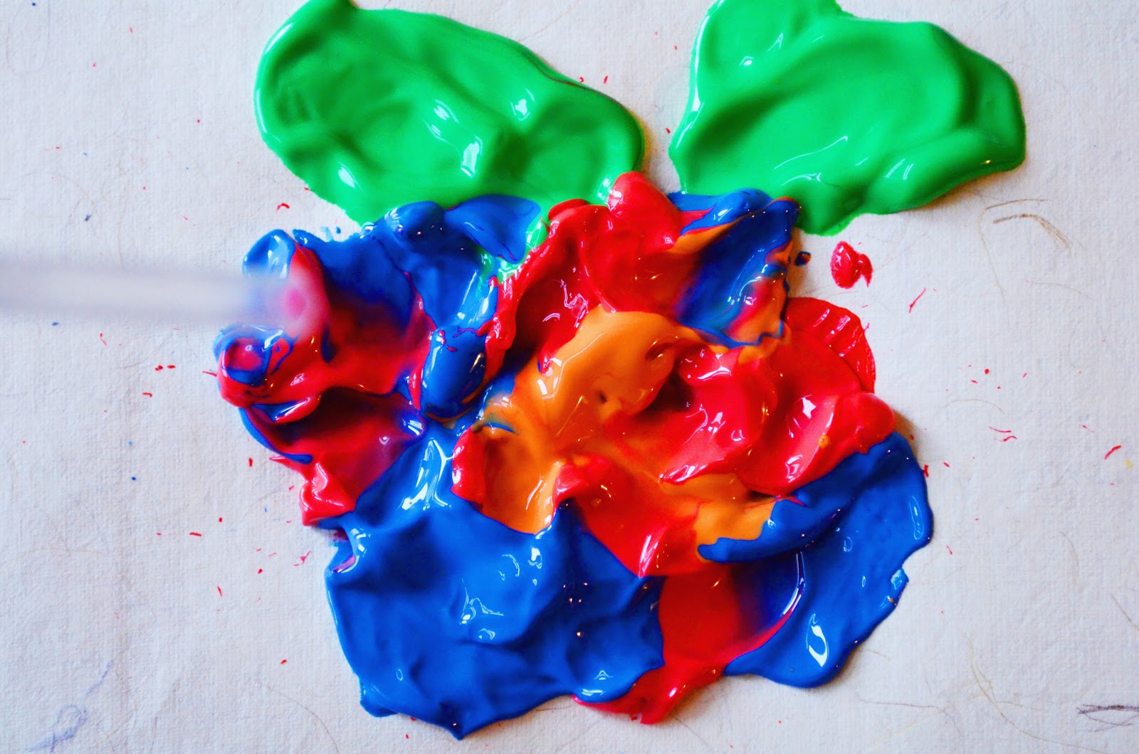 colormehappy: Blow painting - Fun art project using straw!
