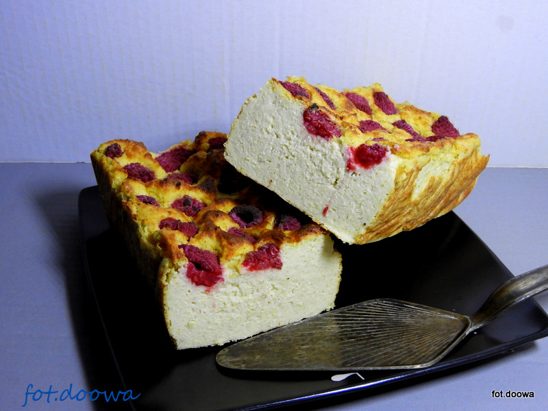 Ciasto jaglano - serowe z malinami - jaglany sernik z malinami