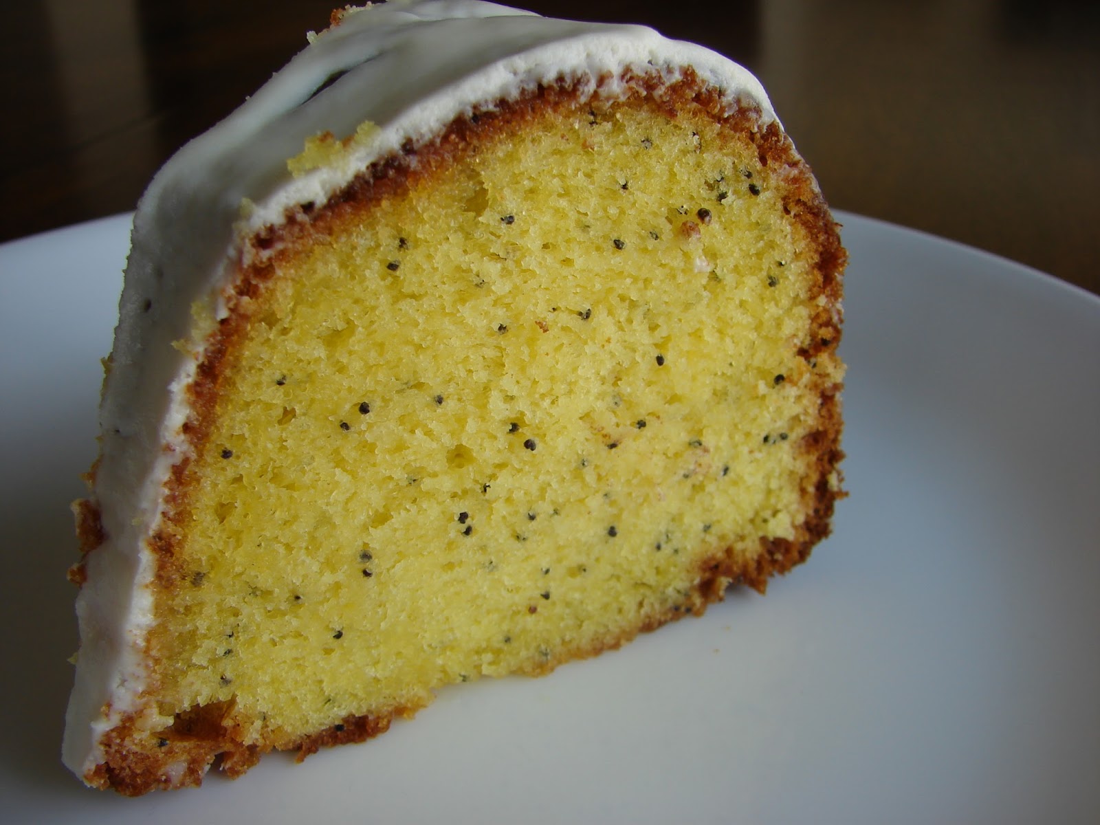 A Bear in the Kitchen Lemon Poppy Seed Bundt Cake