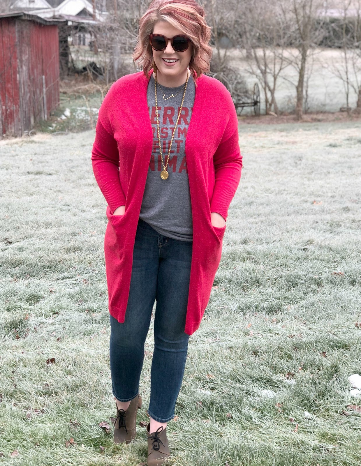 How to style a Christmas tee shirt