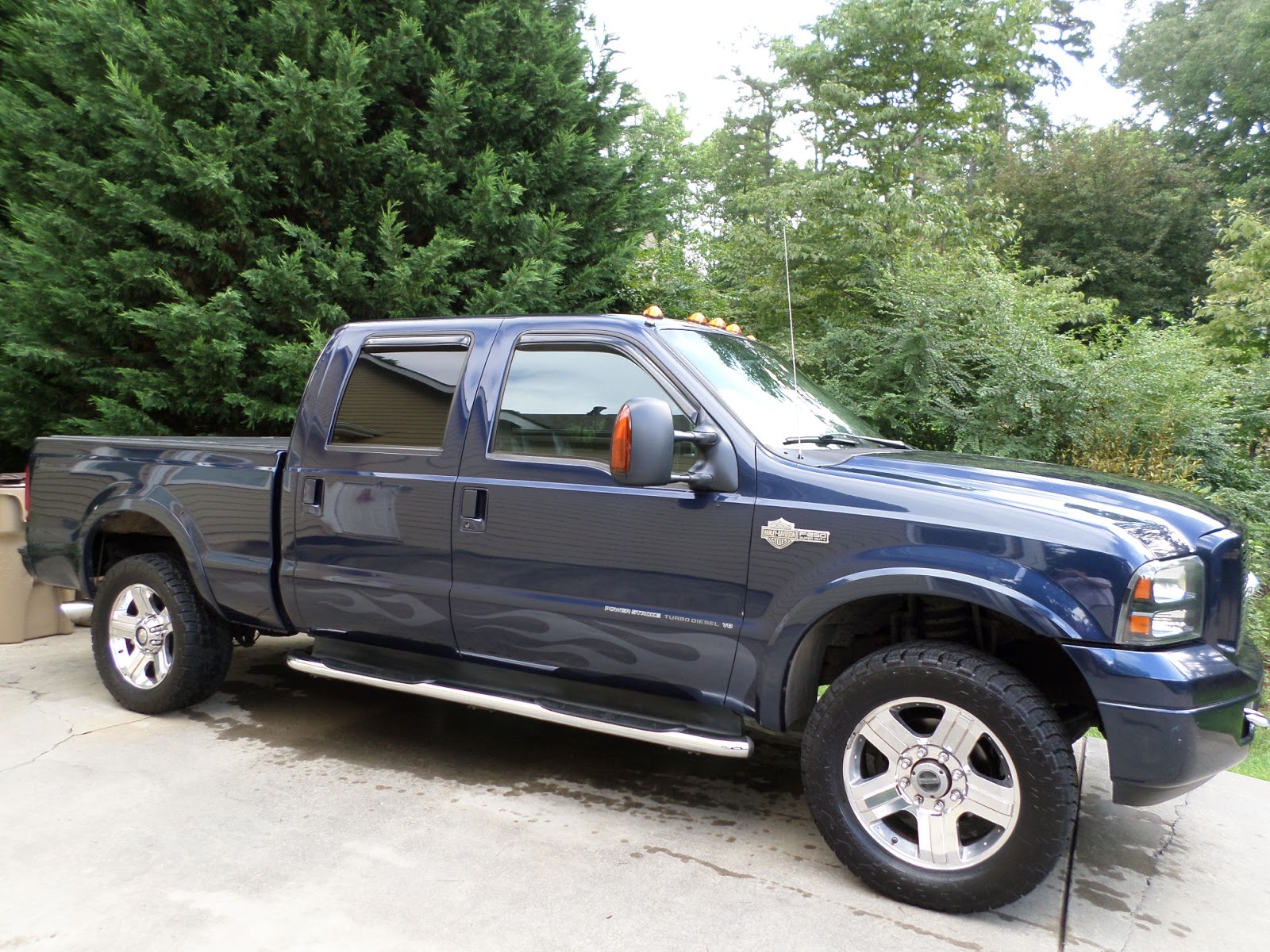 life is good: 2005 Ford F250 Harley-Davidson $21000/offer (must sell)