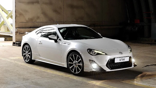 Toyota GT86 TRD side front