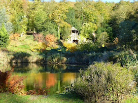 The Grotto Pond, Chatsworth The Grotto Pond, Chatsworth