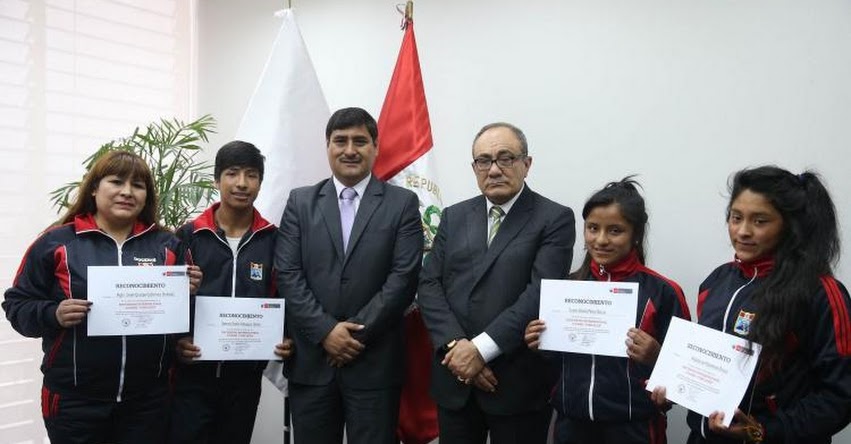 Escolares del centro poblado Machaybamba de Apurímac destacan en concurso internacional en Chile Escolares del centro poblado Machaybamba de Apurímac destacan en concurso internacional en Chile