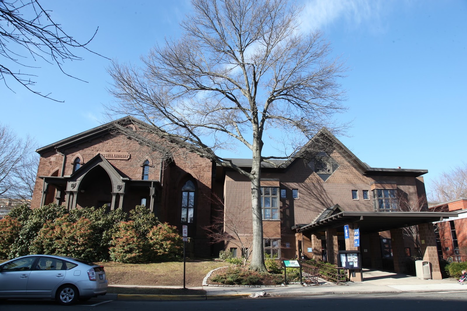 middletowneye Change in Public Service Hours for Russell Library