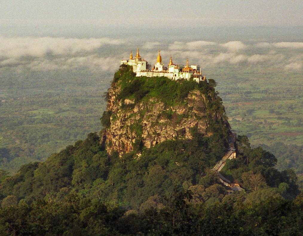 Tu viện Vàng trên núi - độc nhất thế giới.... Taung+Kalat+burma+monastery+volcanic+plug+18
