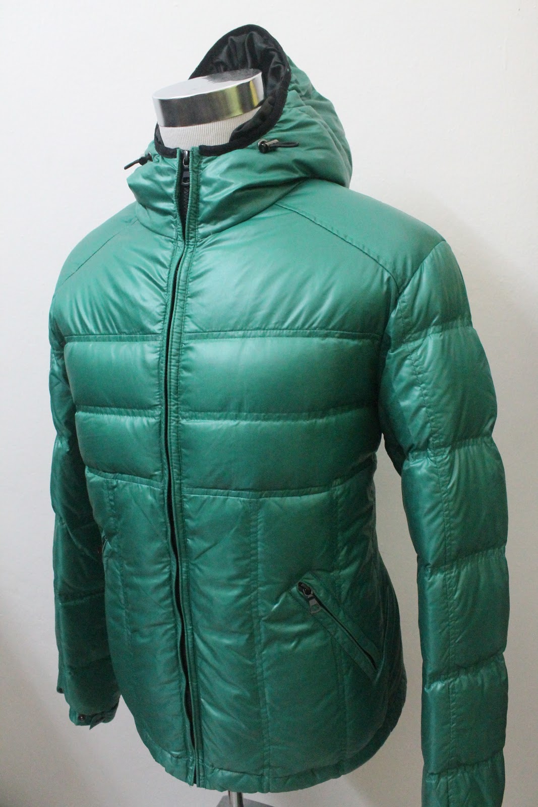 BUNDLEBARANGBAEK: Original UNIQLO Winter Hoodie Jacket for MEN.