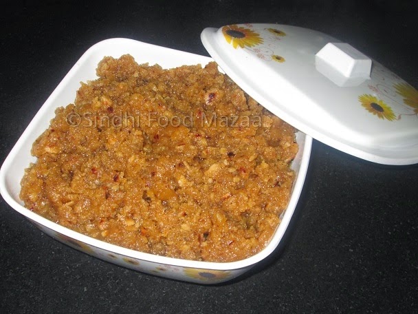 Kutti Robi Sindhi Food Mazaa: GUR JI KUTTI / SINDHI KUTTI / WHEAT FLOUR CRUMBLE SWEET