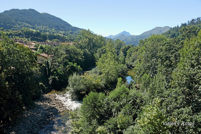 Vistas desde el Puente romano de Cangas de Onís, Asturias