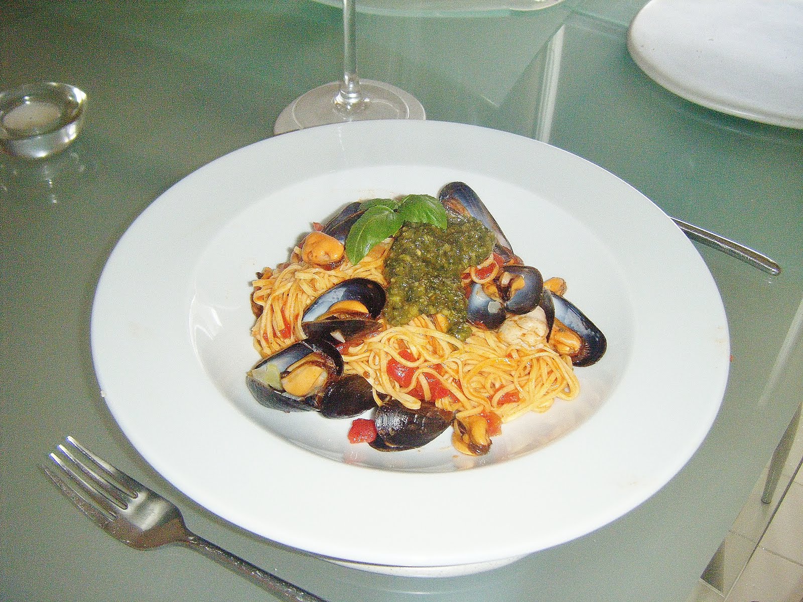 the Best Recipes Freshly Made Linguine with Mussels, Tomato Sauce & Pesto
