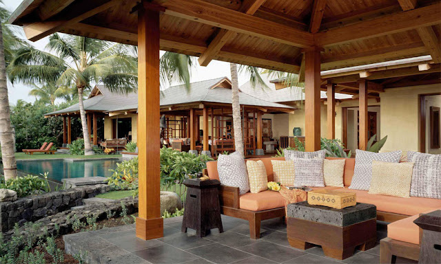 Tropical Courtyard House Living Room