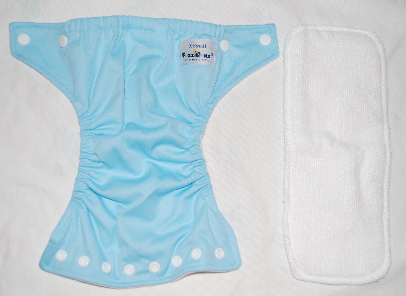 Life With My Littles "Newborns AND Cloth" Fuzzi Bunz xs diaper review