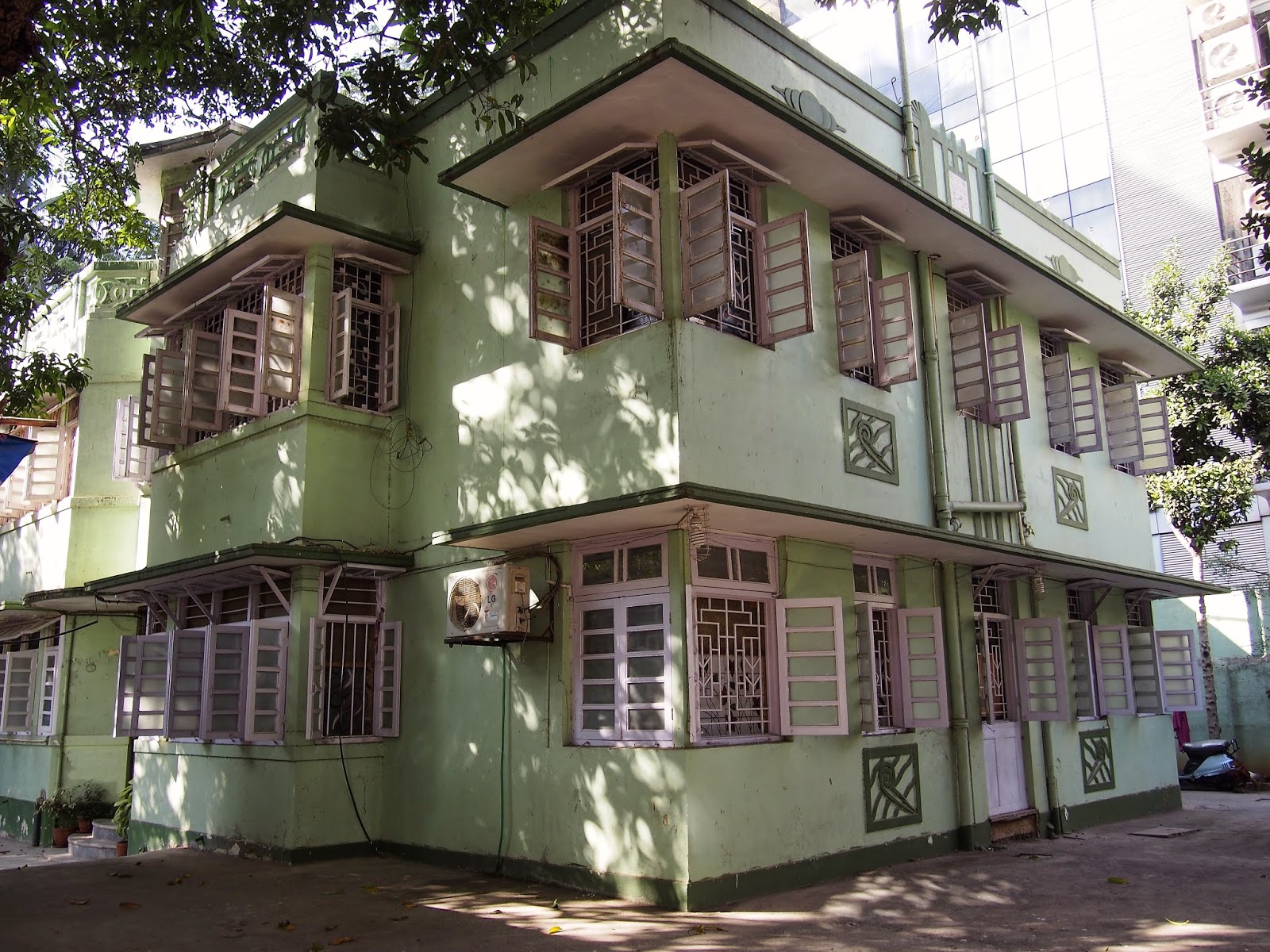 India Bungalows of Bandra Bombay's Vanishing Heritage