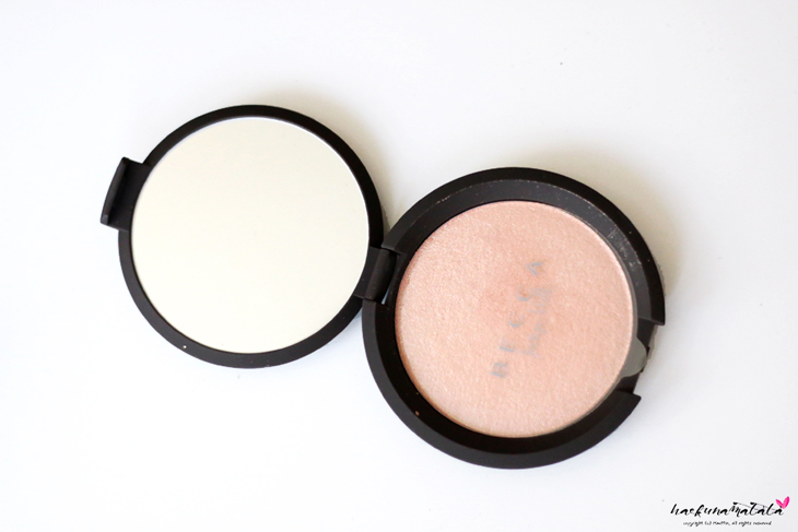 BECCA Champagne Pop Shimmering Skin Perfector Pressed Review, Swatches, FOTD BECCA Champagne Pop Shimmering Skin Perfector Pressed Review, Swatches, FOTD