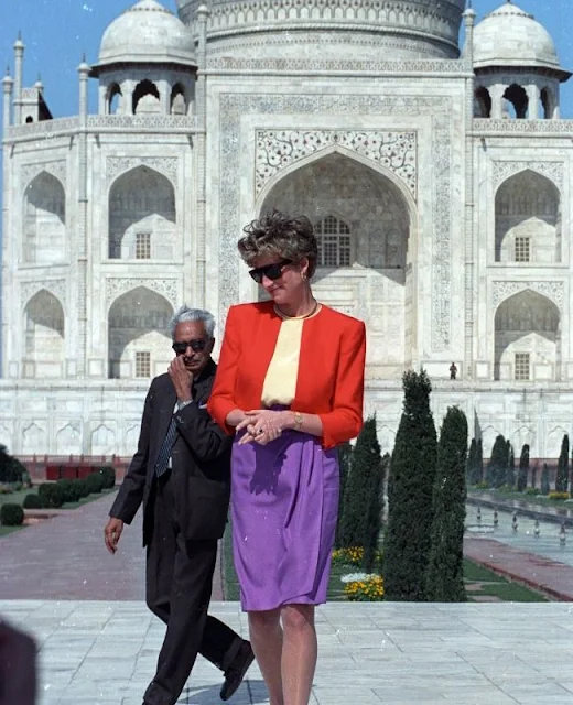 1992 visit to Taj Mahal of parents of William, Charles and Princess Diana of Wales is deemed as a touching memory. The photos of Princess of Wales in front of Taj Mahal building showing her sitting alone caused widespread speculations