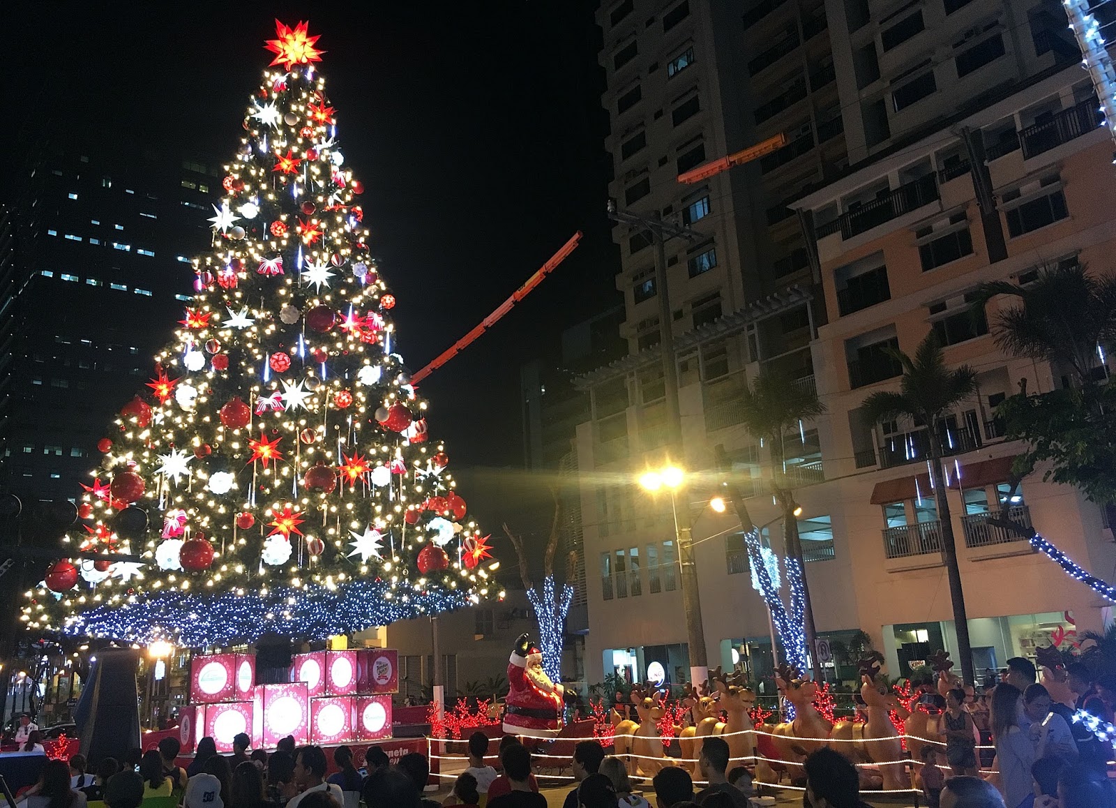 Eunice Express Center Christmas Tree and Food Park