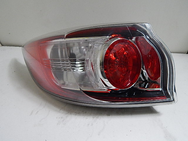 Naprawa świateł samochodowych Mazda 3 lewa lampa tył