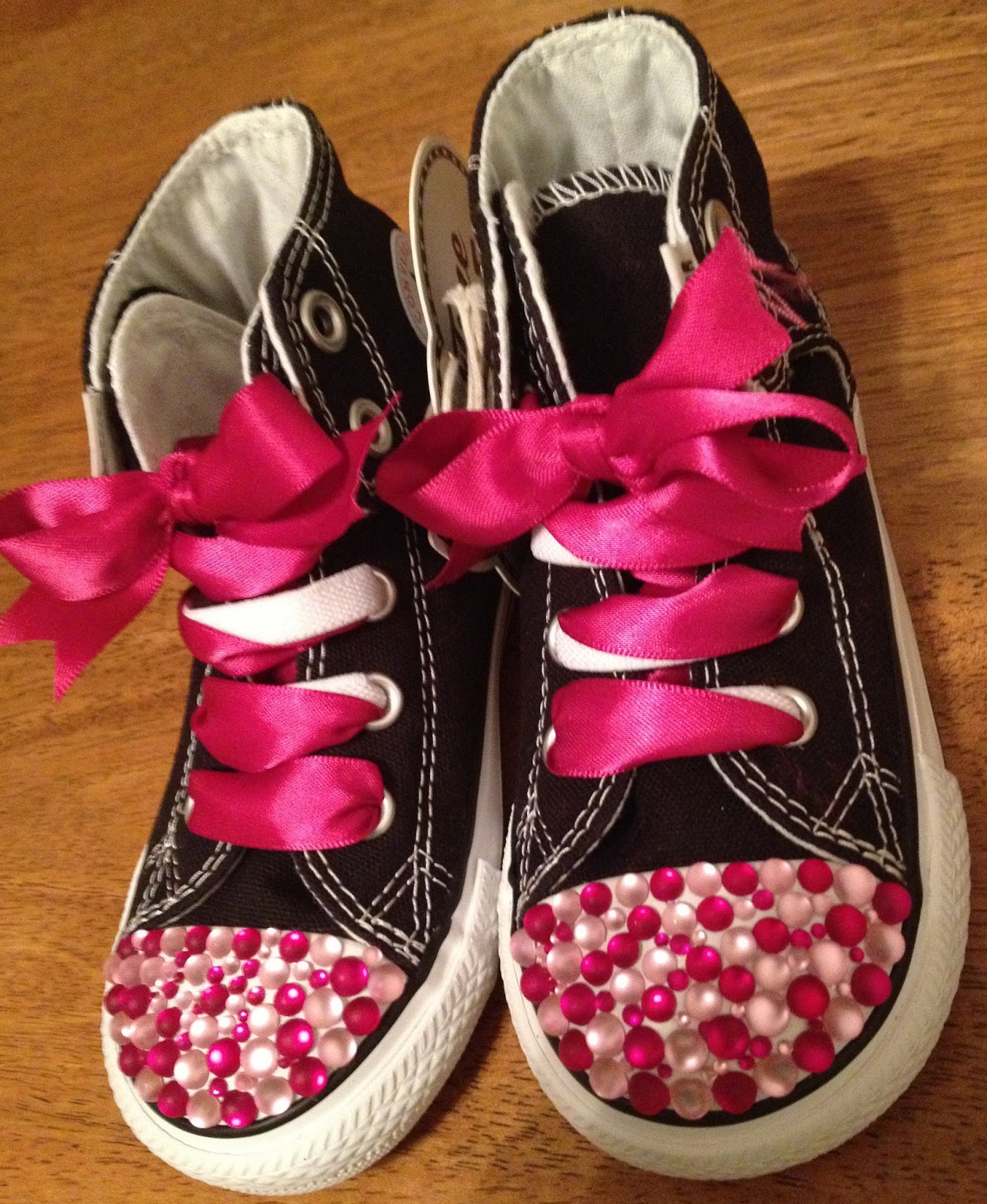 CraftWhenYouCan: Fancy Sneakers